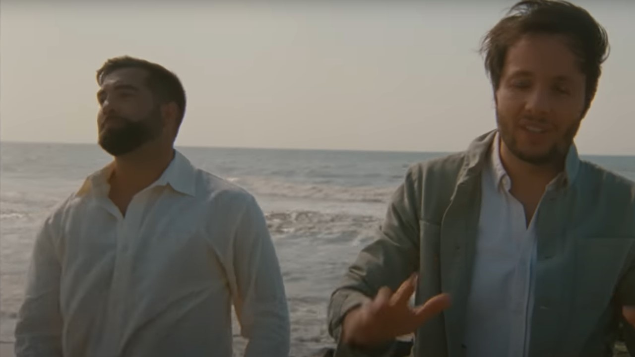 KENDJI GIRAC feat. VIANNEY «Le Feu» - NRJ New Hit Friday - Actu