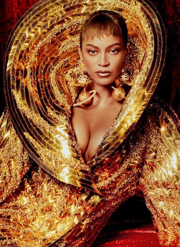 Beyonce fait la Une du magazine Vogue UK et c'est superbe ! Diaporama... - vogue 7