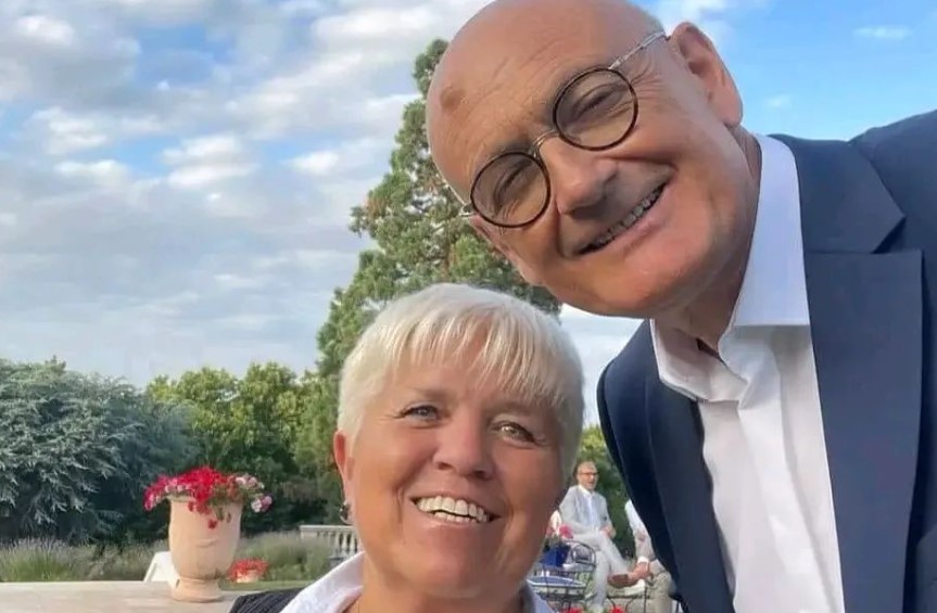 « Je vous rassure, je vais plutôt bien » Mimie Mathy, excédée par les « Fake news » sur sa santé, réagit.  