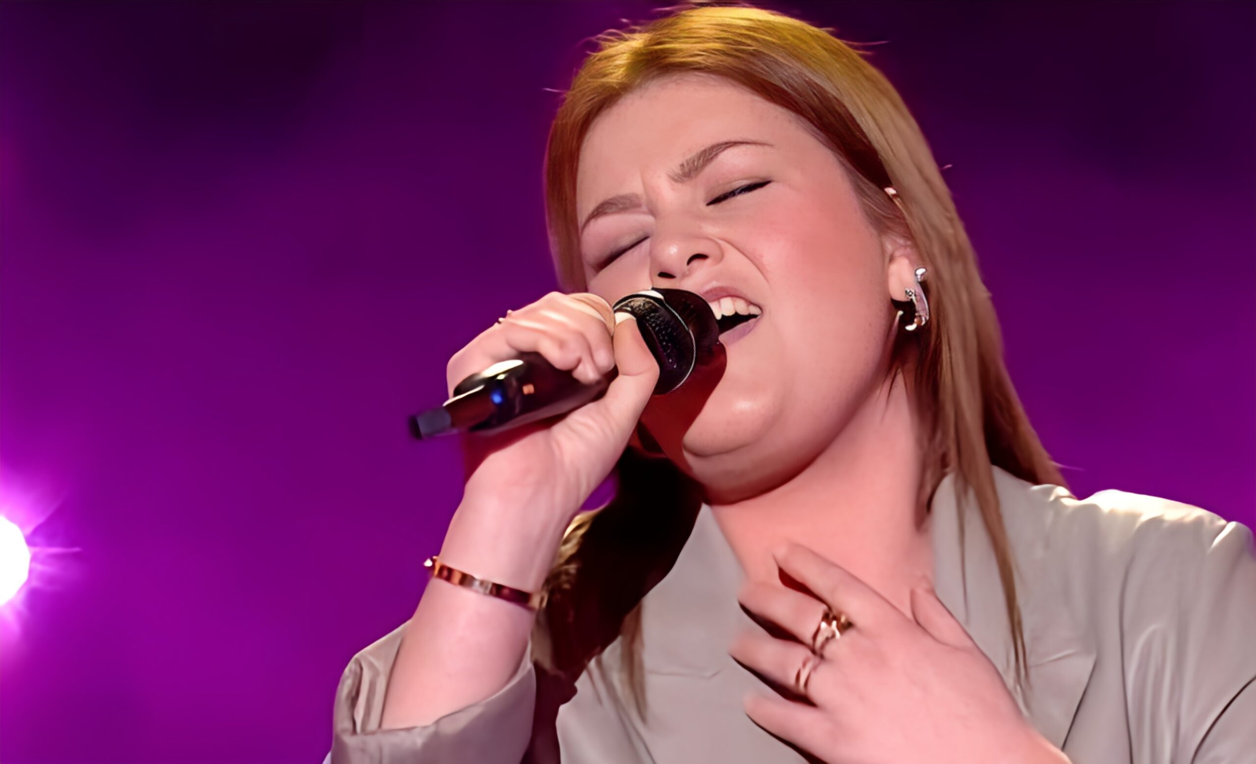 The Voice : Une pépite a traversé la soirée. Auna, une révélation !