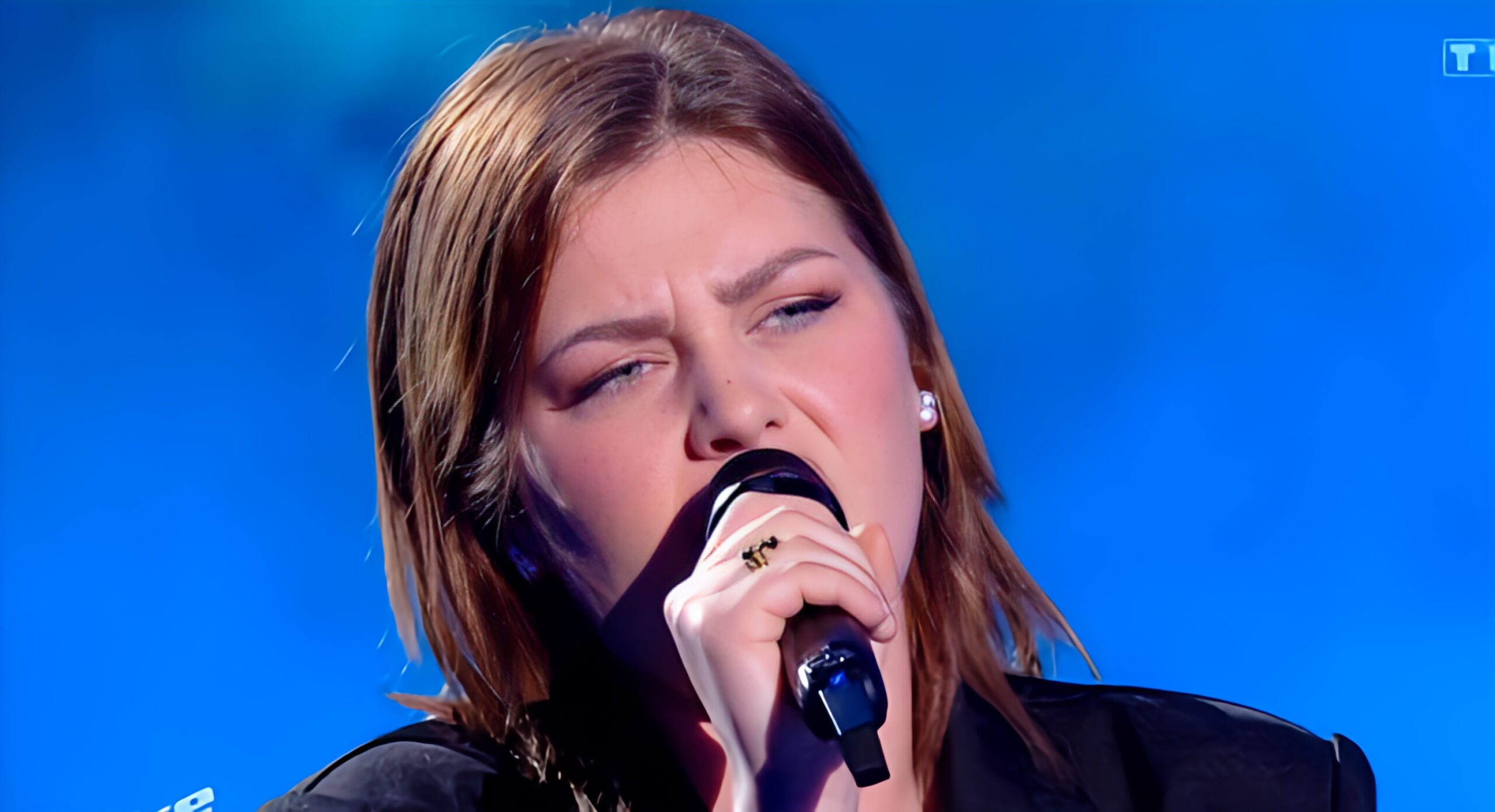 The Voice : Comment ont-ils pu éliminer Auna ? Les internautes crient au scandale !