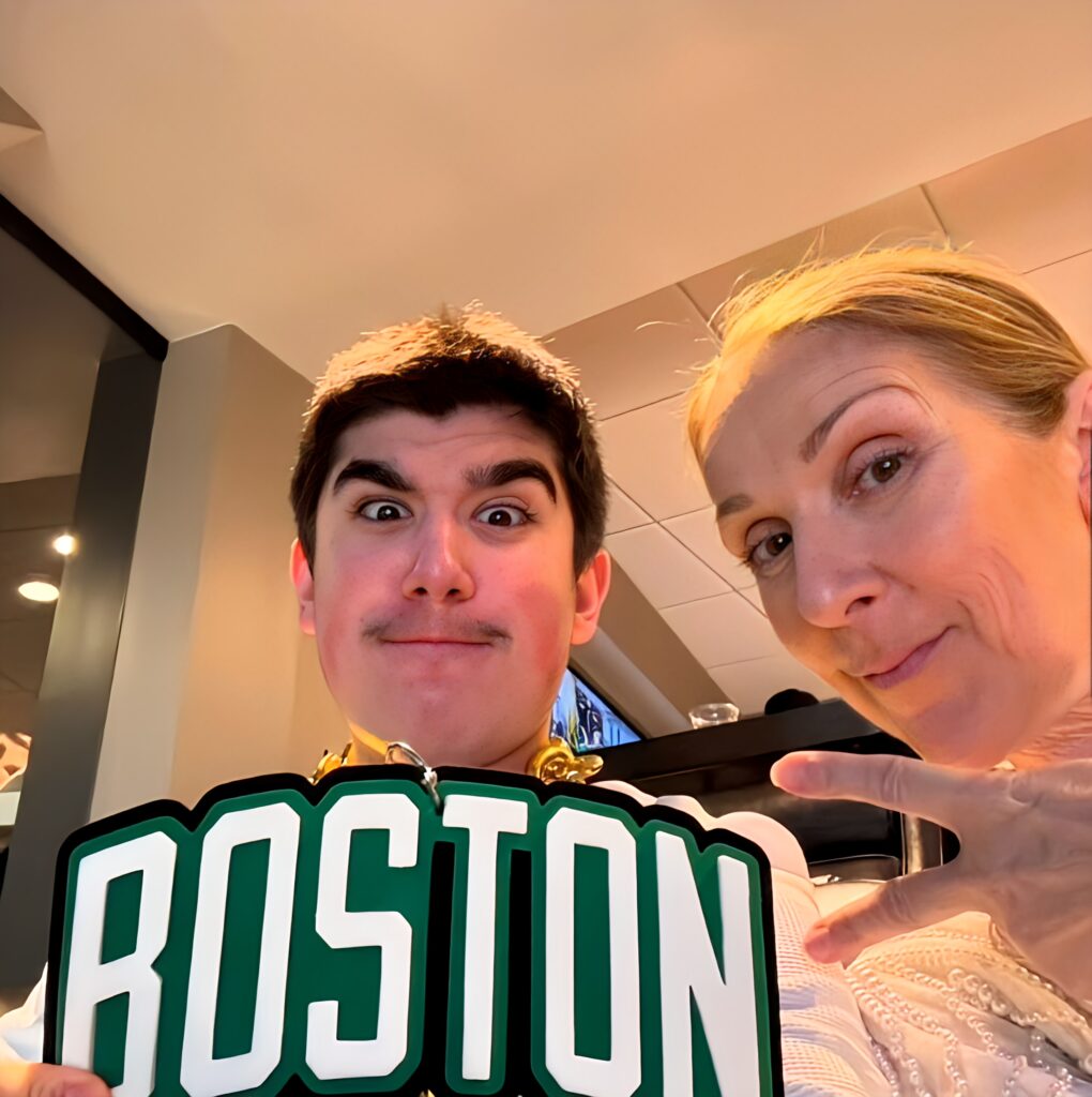 Céline Dion visite le musée Isabella Stewart Gardner à Boston avec ses fils. - celine dion 4