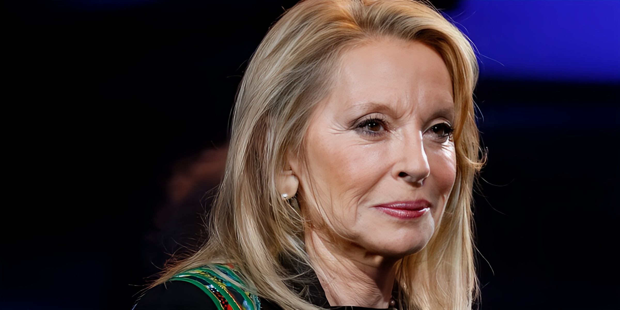 Véronique Sanson hospitalisée d&rsquo;urgence la nuit dernière. Elle souffre d&rsquo;une pneumonie. Le concert de Nantes annulé.