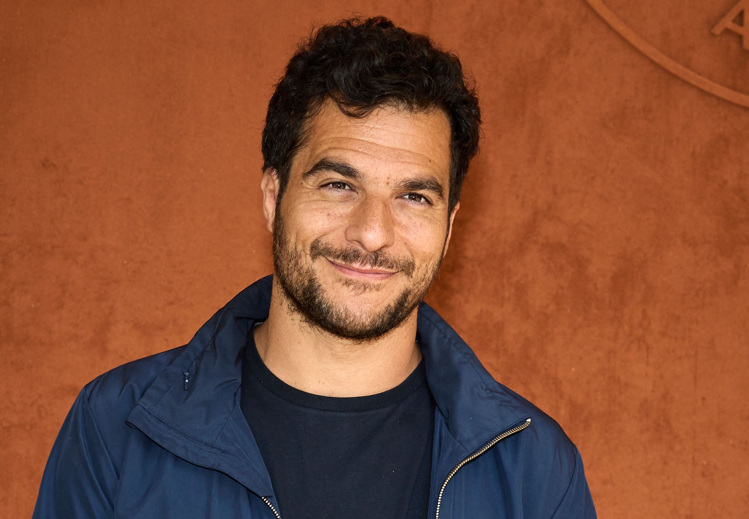 Pour fêter son anniversaire, Amir dévoile son corps de quadra…