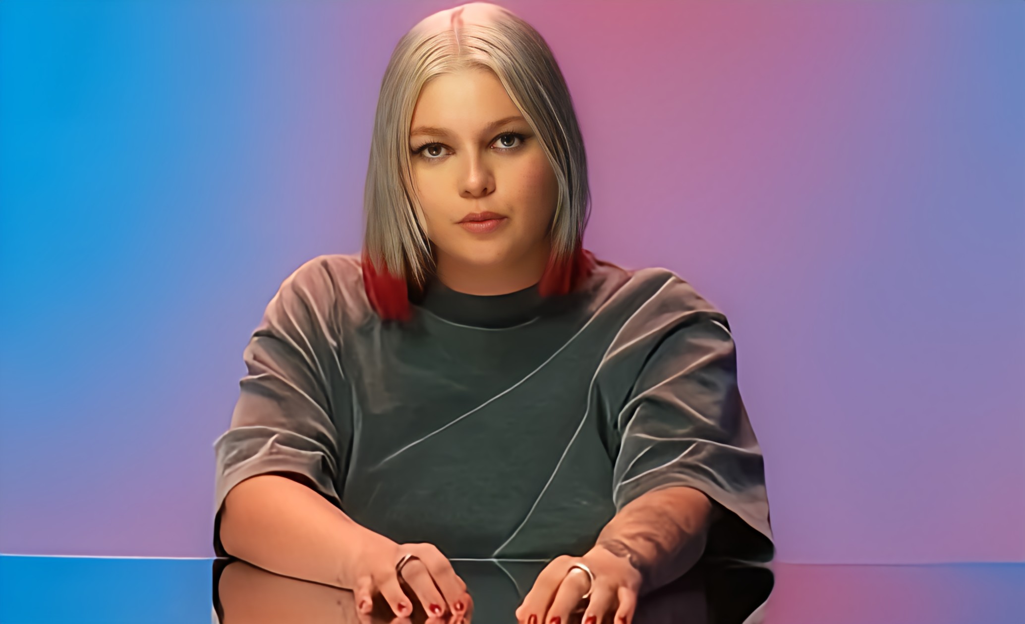 Louane revient très fort avec son nouveau titre (+clip) « La pluie »