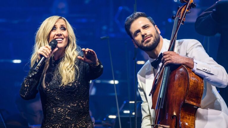 Du grand art : Lara Fabian chante Caruso, accompagnée par le violoncelliste Stjepan Hauser. - lara fabian et stjepan hauser