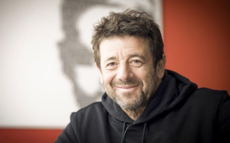 Patrick Bruel portera la flamme Olympique le 23 juillet à Versailles. - patrick bruel