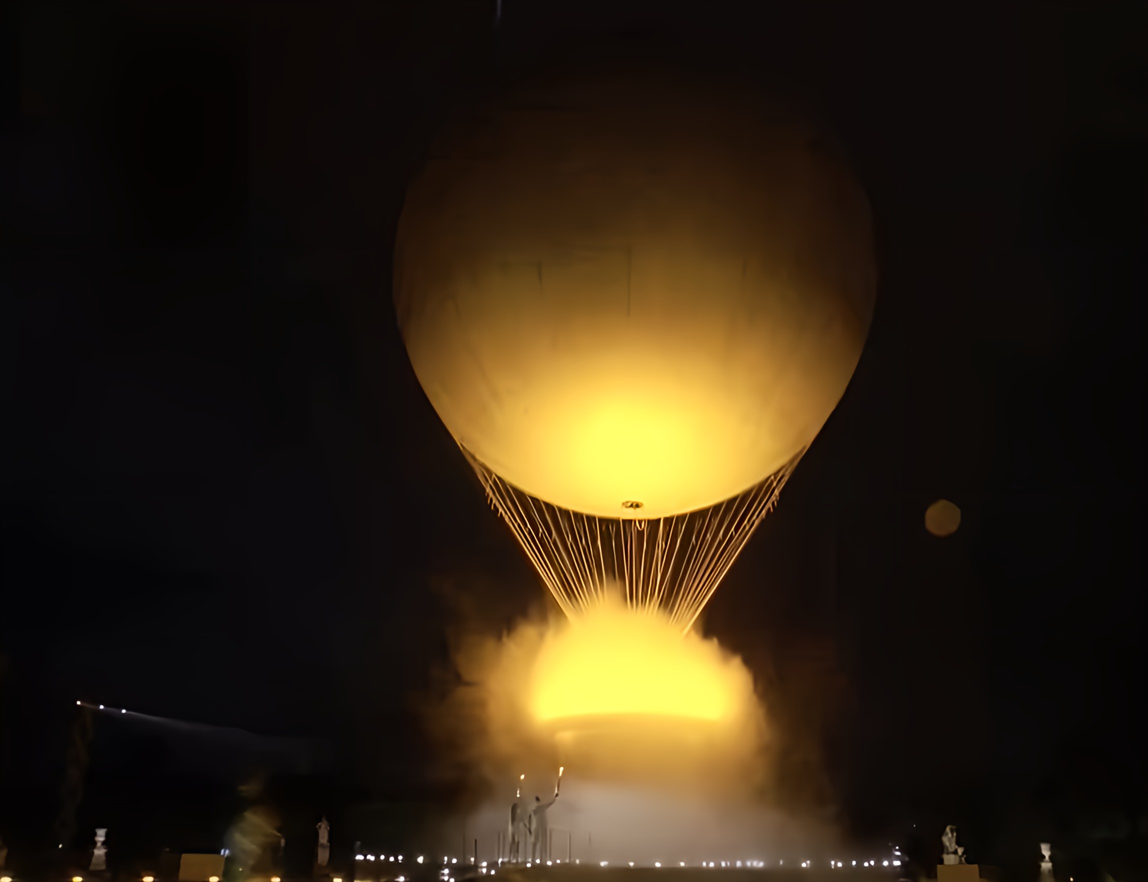 Cérémonie de clôture des JO : Yseult chantera « My Way », création française,  pour faire le pont avec Los Angelès. Les autres prévisions…