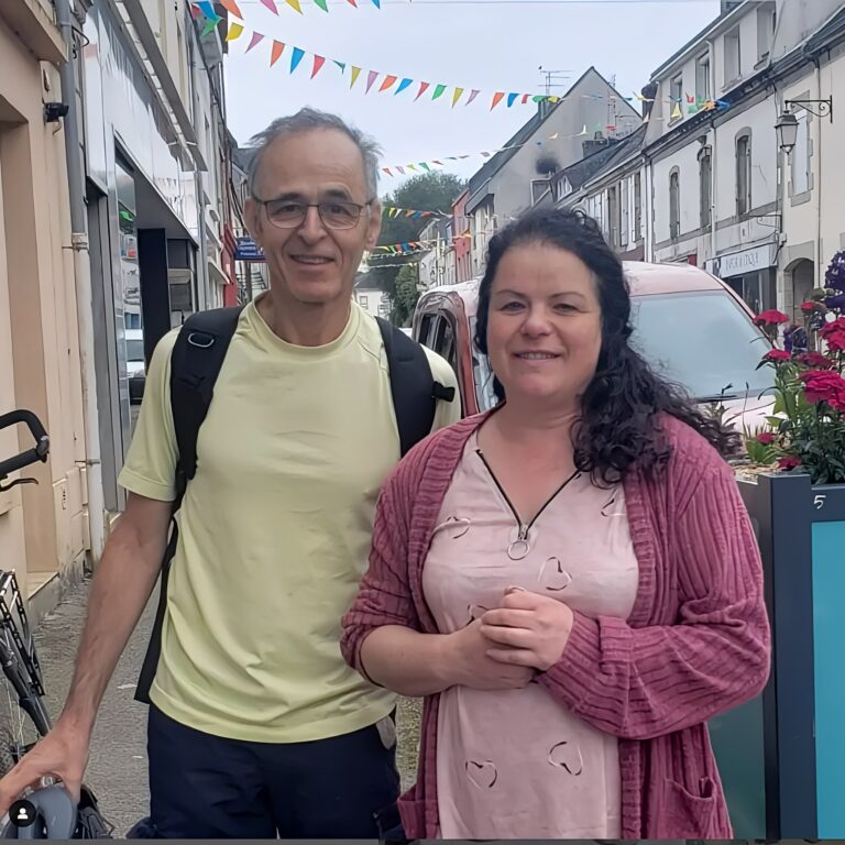 Jean-Jacques Goldman en vacances en Bretagne Son hôte Airbnb