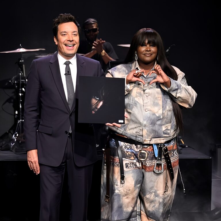 Yseult invitée dans l'émission américaine de Jimmy Fallon. Son titre "Alibi" cartonne dans le monde entier ! - yseult 2