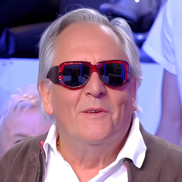 "Ça m'a fait un peu de peine qu'on ne m'ait pas invité à la cérémonie des funérailles" Le regret de Gilbert Montagné concernant Johnny. - capture decran 2024 10 27 093416 crop image