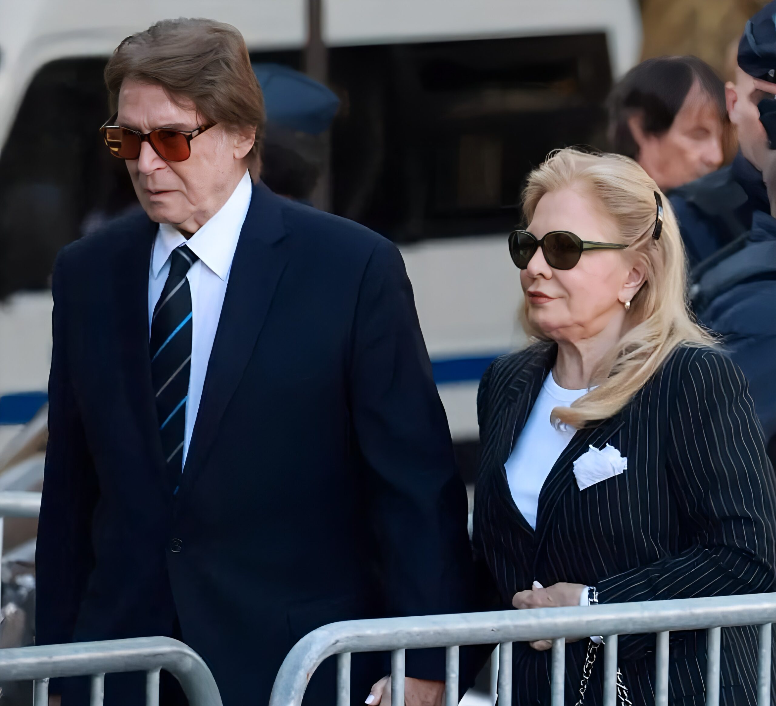 Suis-Nous - Obsèques de Nathalie Baye : Les adieux à une grande dame du cinéma