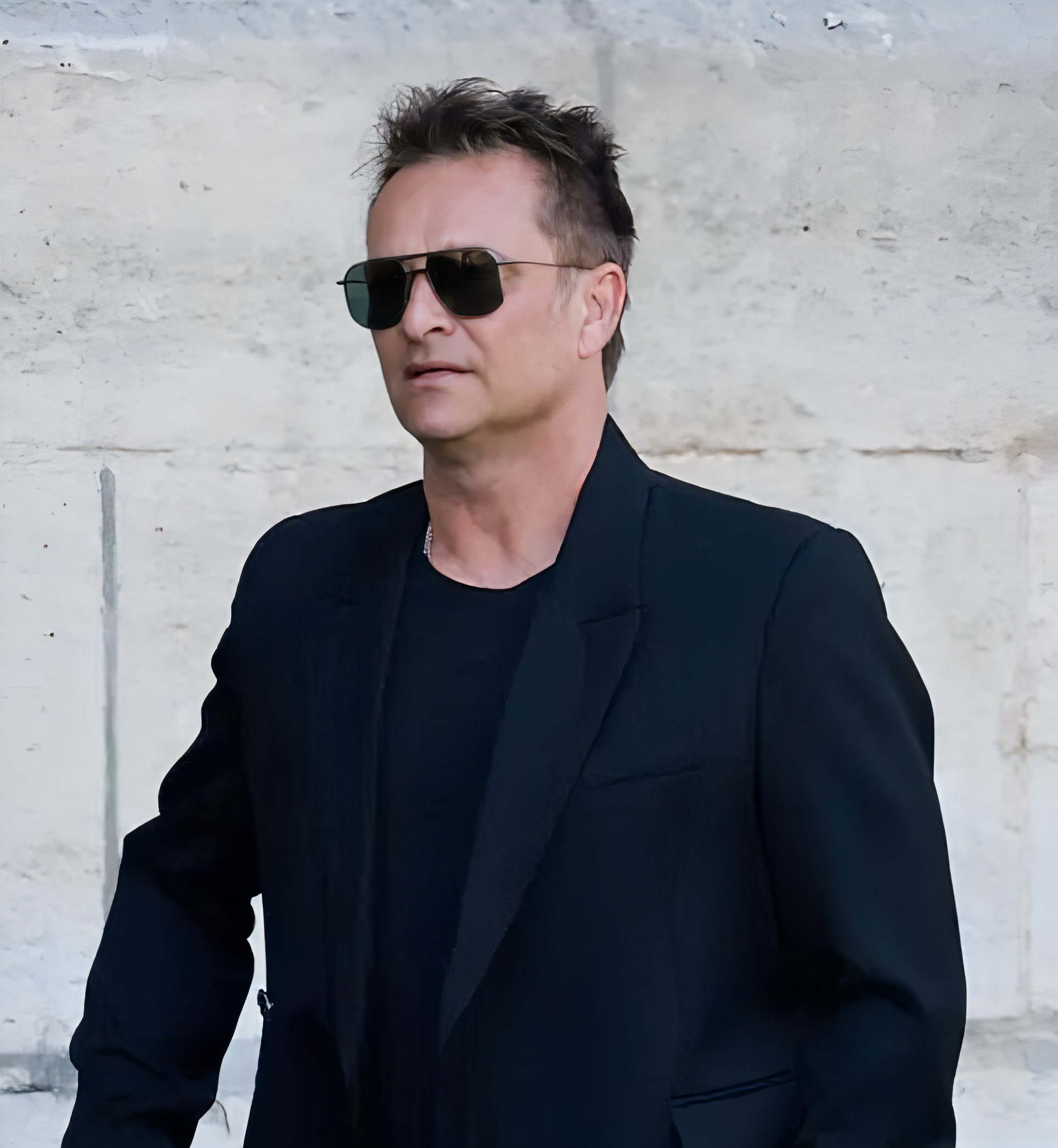 Suis-Nous - Obsèques de Nathalie Baye : Les adieux à une grande dame du cinéma