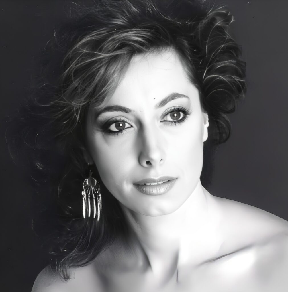 Suis-Nous - 30 avril 2018 : Rose Laurens s'éteignait à l'âge de 67 ans seulement.