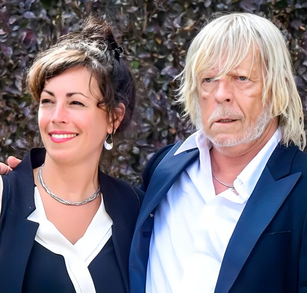 Suis-Nous - Bon anniversaire à Renaud né le 11 mai 1952.