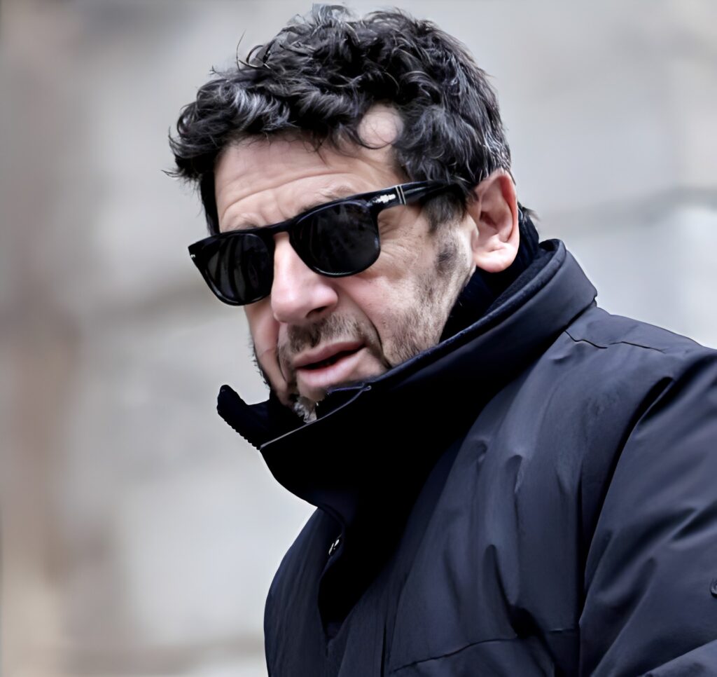 Suis-Nous - Patrick Bruel fête son anniversaire. Il est né le 14 mai 1959.
