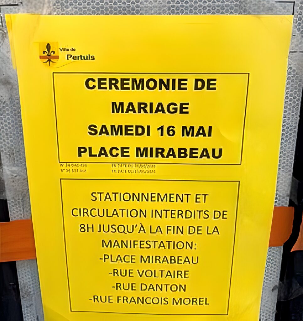 Suis-Nous - Louane et Florian se sont mariés religieusement samedi 16 mai dans le village de Pertuis, complètement bouclé... Suis-Nous - Louane et Florian se sont mariés religieusement samedi 16 mai dans le village de Pertuis, complètement bouclé...