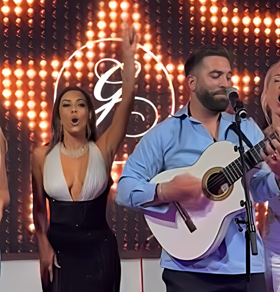 Suis-Nous - Cannes - Kendji Girac & Eva Longoria : Poses photos et flamenco Suis-Nous - Cannes - Kendji Girac & Eva Longoria : Poses photos et flamenco