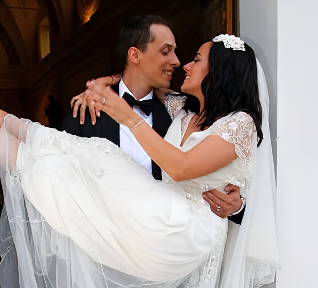 Suis-Nous - 18 juin 2016 : Alizée et Grégoire fêtent leurs 10 ans de mariage en postant des photos et de tendres messages