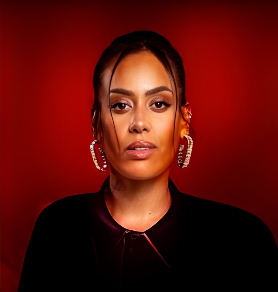 Suis-Nous - Bon anniversaire à Amel Bent née le 21 juin 1985 à Paris.