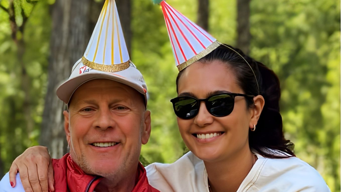 Pour ses 50 ans, Emma Heming, la femme de Bruce Willis, partage un message bouleversant.
