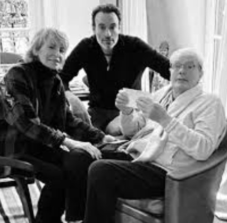 Suis-Nous - Anthony Delon : Pourquoi autant de nostalgie ? Suis-Nous - Anthony Delon : Pourquoi autant de nostalgie ?