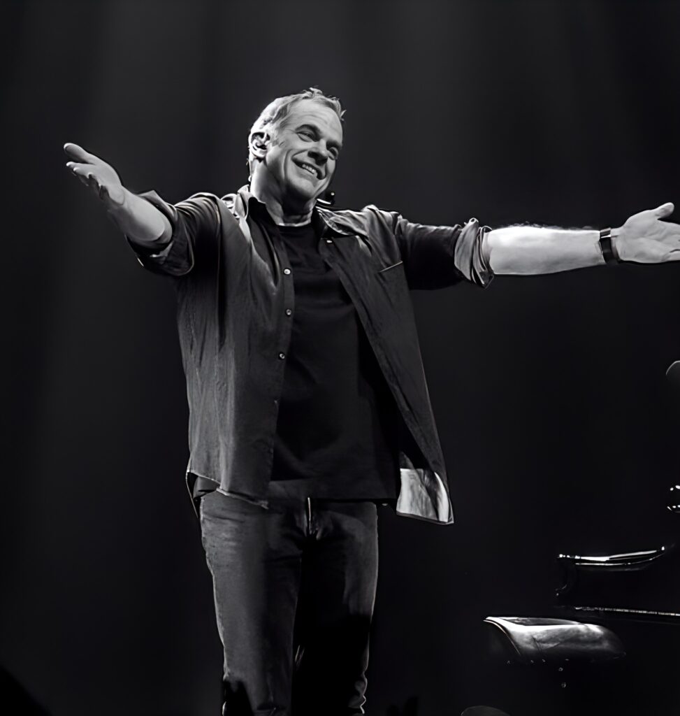 Suis-Nous - Bon anniversaire à Garou né le 26 juin 1972 à Sherbrooke au Québec.