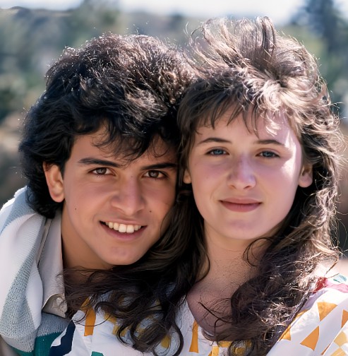 Suis-Nous - Bon anniversaire à Glenn Medeiros. En 1988, il chantait "Un roman d'amitié" avec Elsa. Aujourd'hui il est professeur... Suis-Nous - Bon anniversaire à Glenn Medeiros. En 1988, il chantait "Un roman d'amitié" avec Elsa. Aujourd'hui il est professeur...