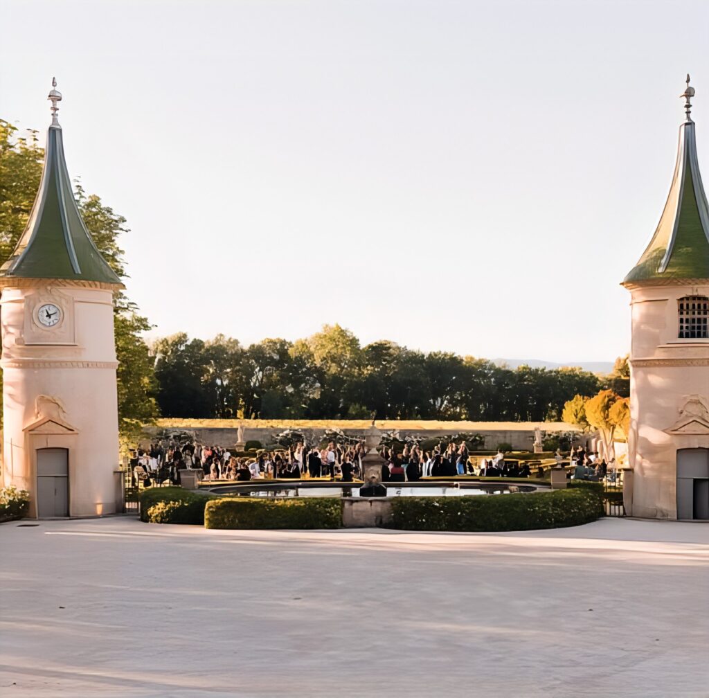 Suis-Nous - Nouvelle série de photos du mariage de Louane et de Florian Rossi
