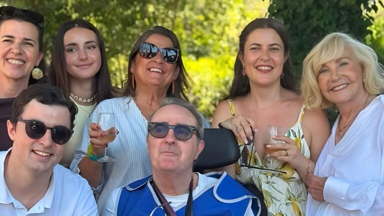 Suis-Nous - Michèle Torr heureuse: Une bien belle réunion de famille !