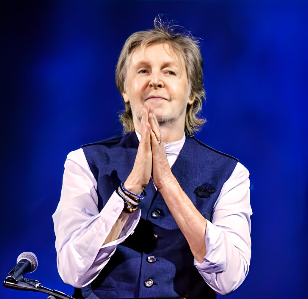 Suis-Nous - Happy Birthday Paul McCarney ! Suis-Nous - Happy Birthday Paul McCarney !