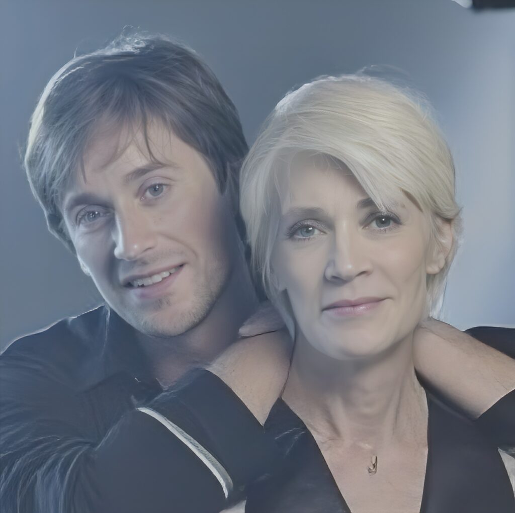 Suis-Nous - Bon anniversaire à Thomas Dutronc né le 16 juin 1973. Suis-Nous - Bon anniversaire à Thomas Dutronc né le 16 juin 1973.